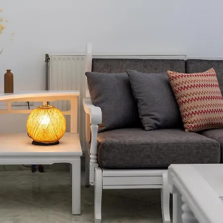 Eraora Lofts & Kefalonia Lakíthra