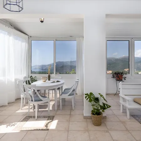 Eraora Lofts & Kefalonia Daire *